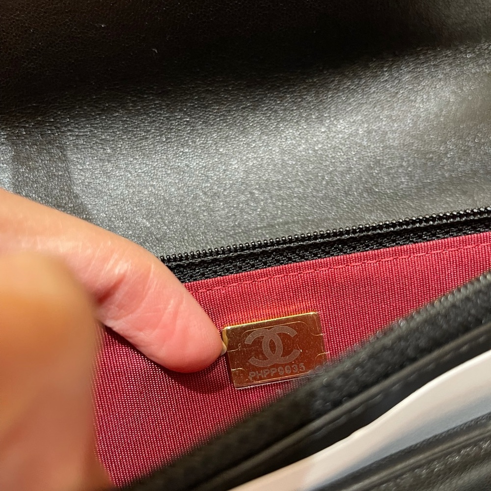 Chanel 19 wallet on chain - Picture 11 of 11